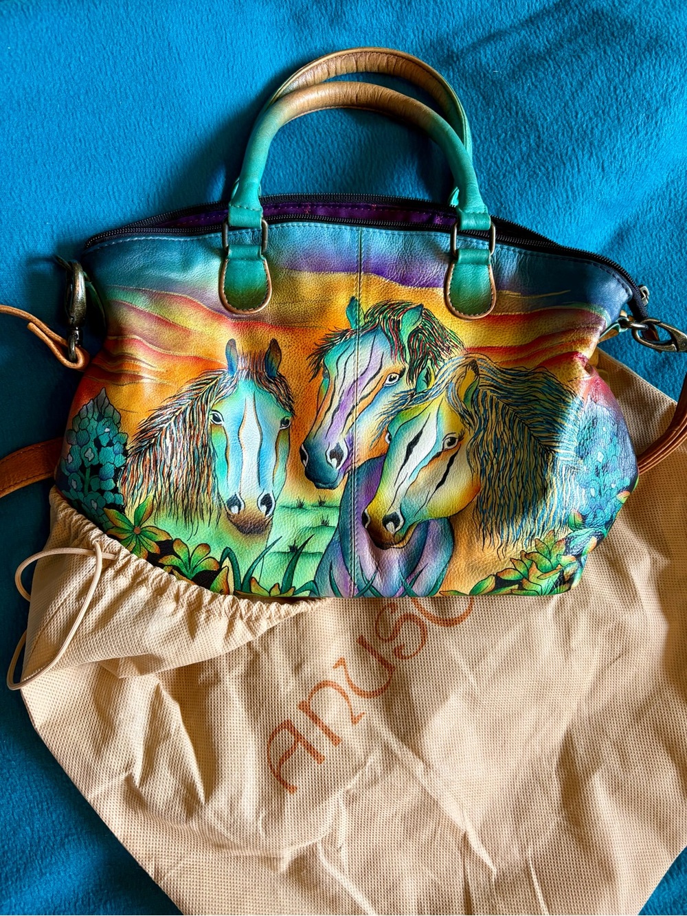 🐴🩵💚 Hand Painted Horse Purse 👜 - Picture 9 of 9